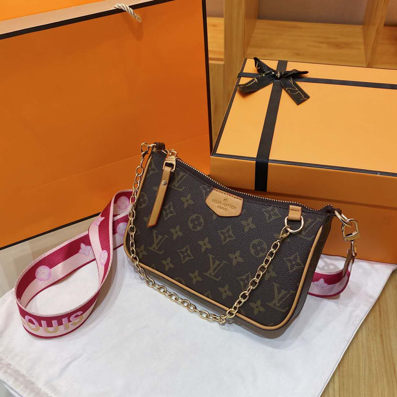 Izzy Bag With Pink Strap